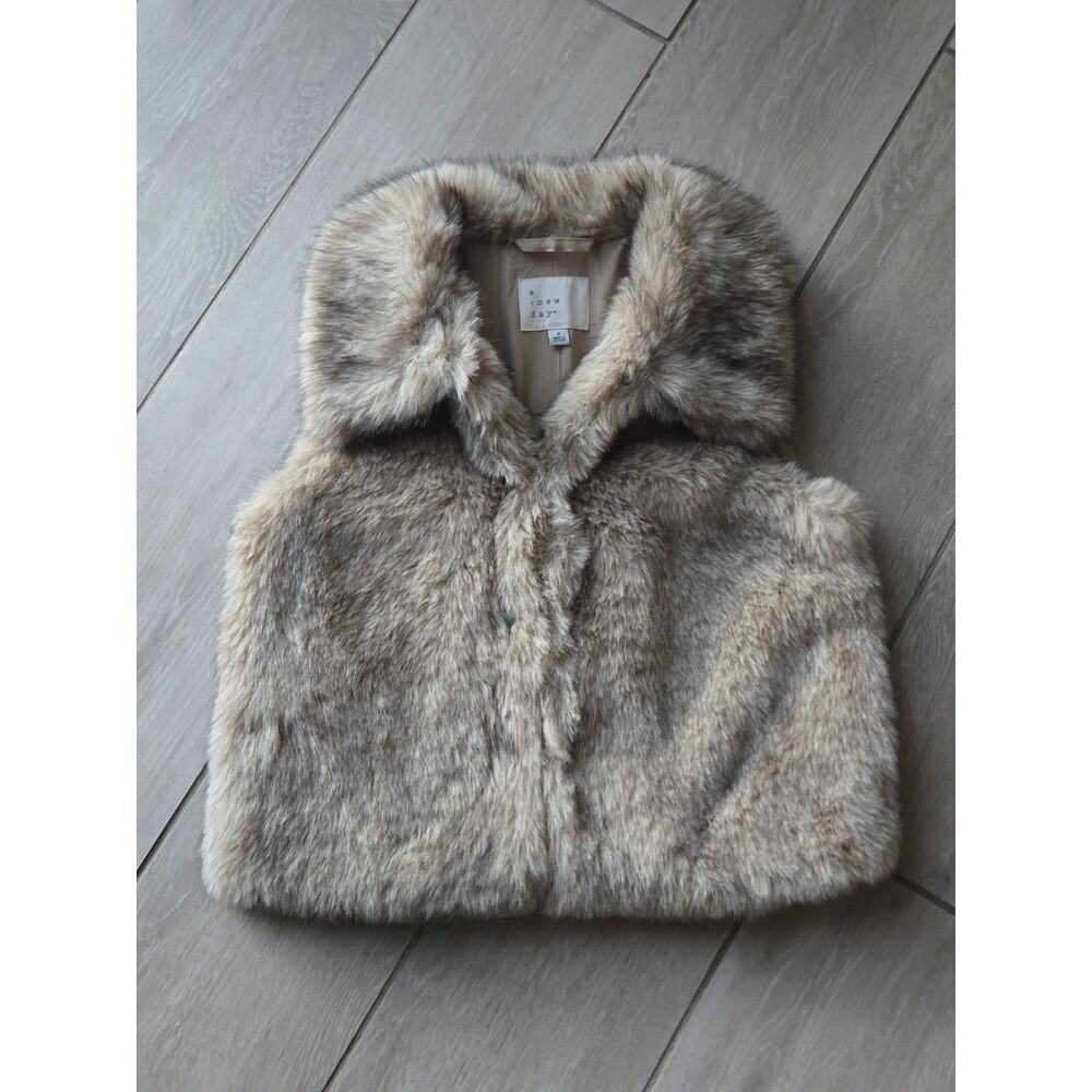 A New Day Faux Fur Open Front Vest Size Small Tan Beige Brown - Picture 5 of 9